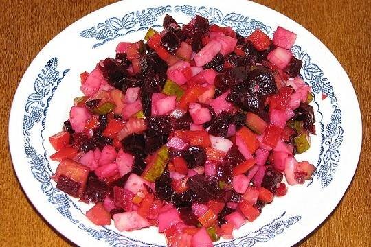    В российском детсаду родителям предложили приносить свои продукты для столовой