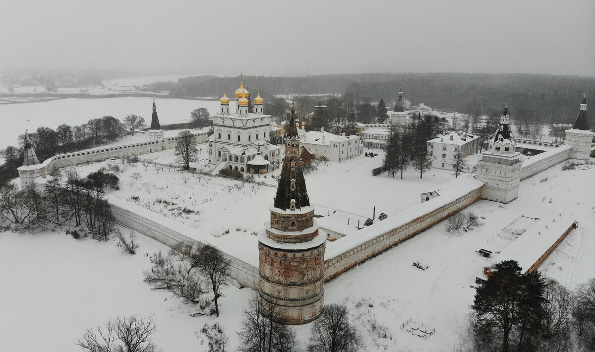 Иосифо-Волоцкий монстырь под Волоколамском