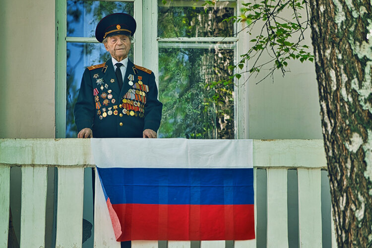 Александр Шахназаров: «Как только началась война, на защиту встал далеко не весь личный состав. Страна не капитулировала, как многие западные, а начала грандиозные мероприятия: эвакуировали жителей, миллионы людей надо было увезти». Фото: «БИЗНЕС Online»