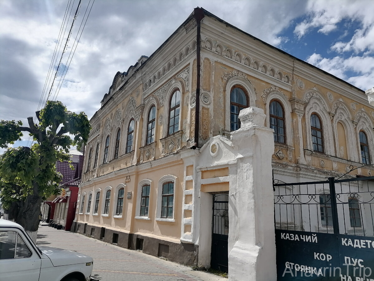 Согласитесь, есть в старых зданиях что-то ... душа.