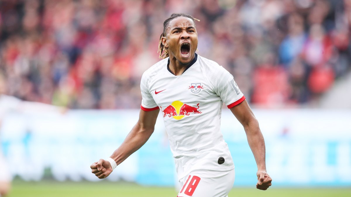 Футбол как страсть К.Нкунку