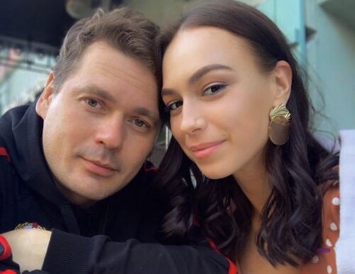 Молодая актриса Карина Романюк увела многодетного Александра Пашкова и не боится