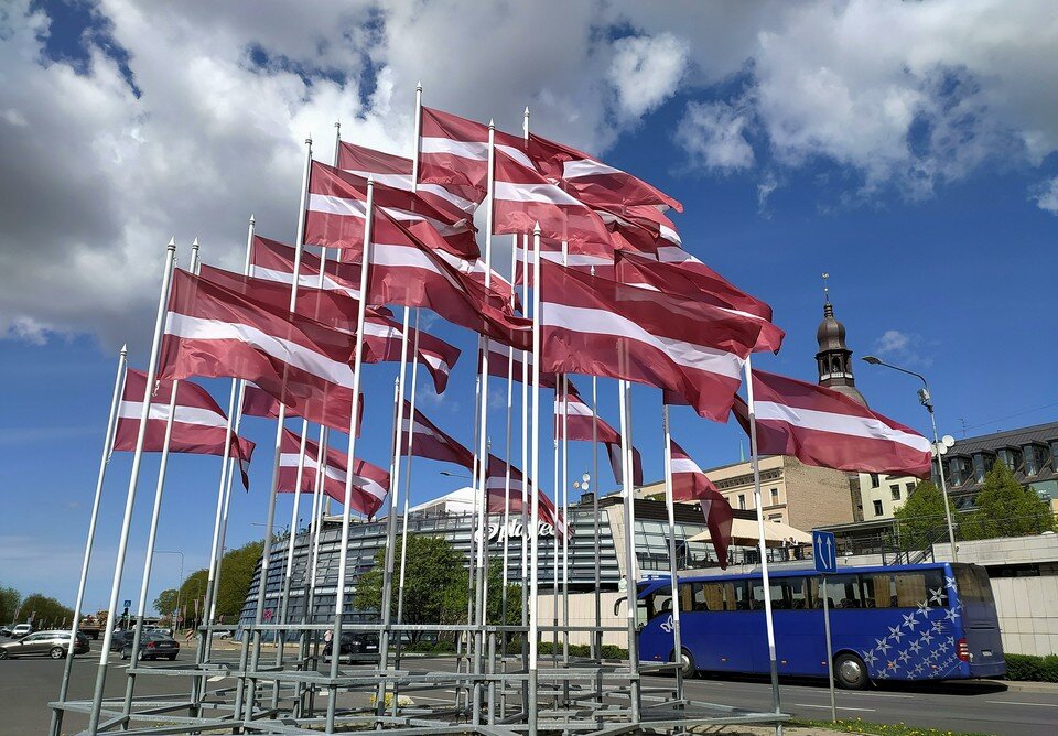     Латвия готовится прекратить выдачу вида на жительство россиянам  GLOBAL LOOK PRESS
