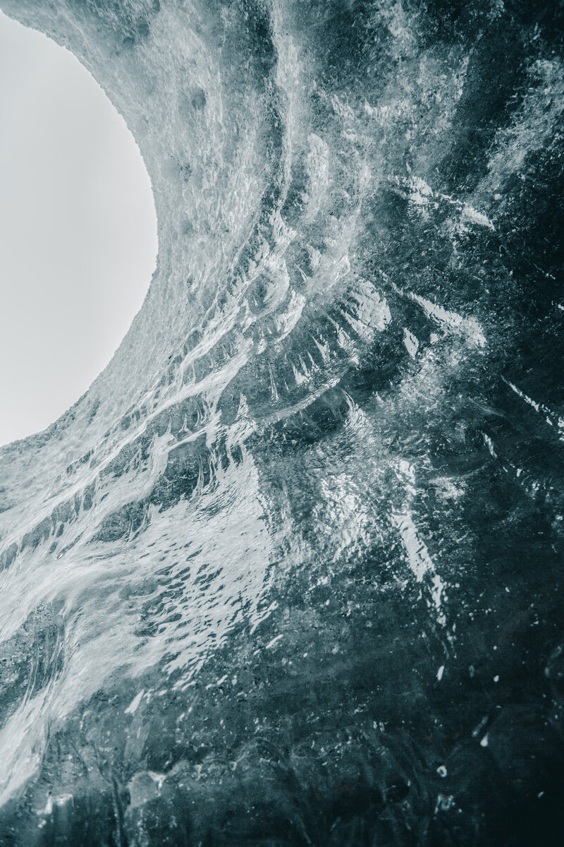 Нечего седлать. Я отныне - Океан . . . 