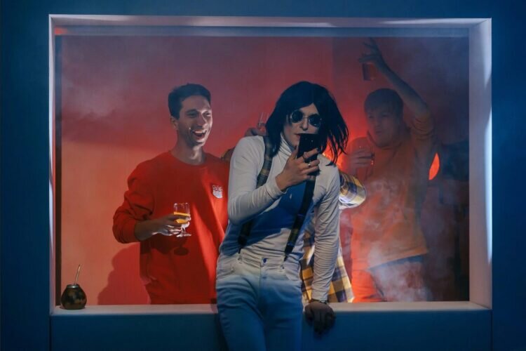    Спектакль «Я.Rеальный?», Красноярский драматический театр им. А.С. Пушкина Алина Данг