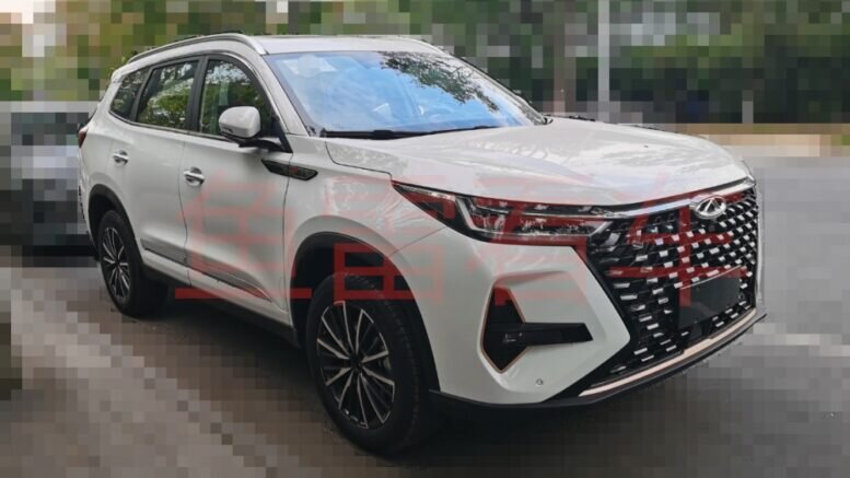     В Сеть выложили фото необычного Chery Tiggo 8 с полным приводом Фото из китайских соцсетей