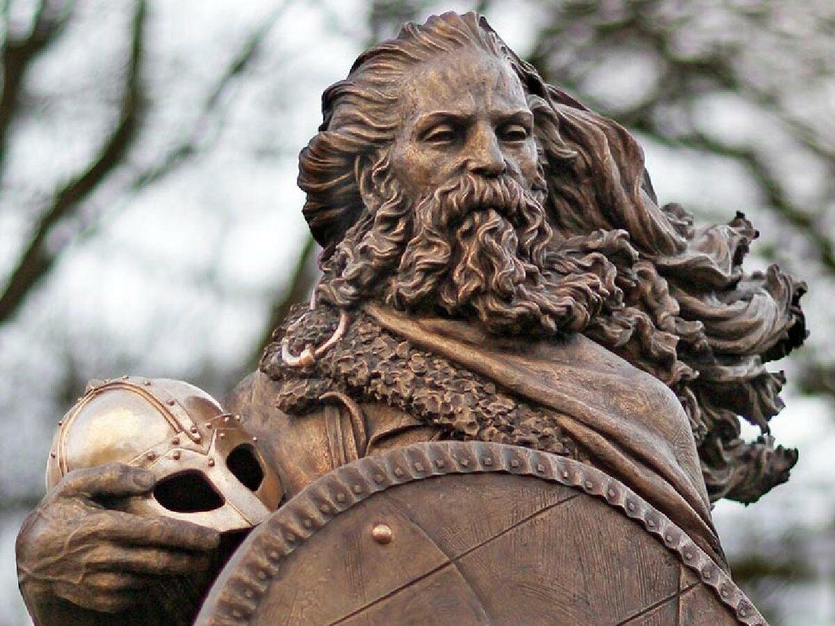 Памятник отцу норвежской государственности Харальду Прекрасноволосому в Осло