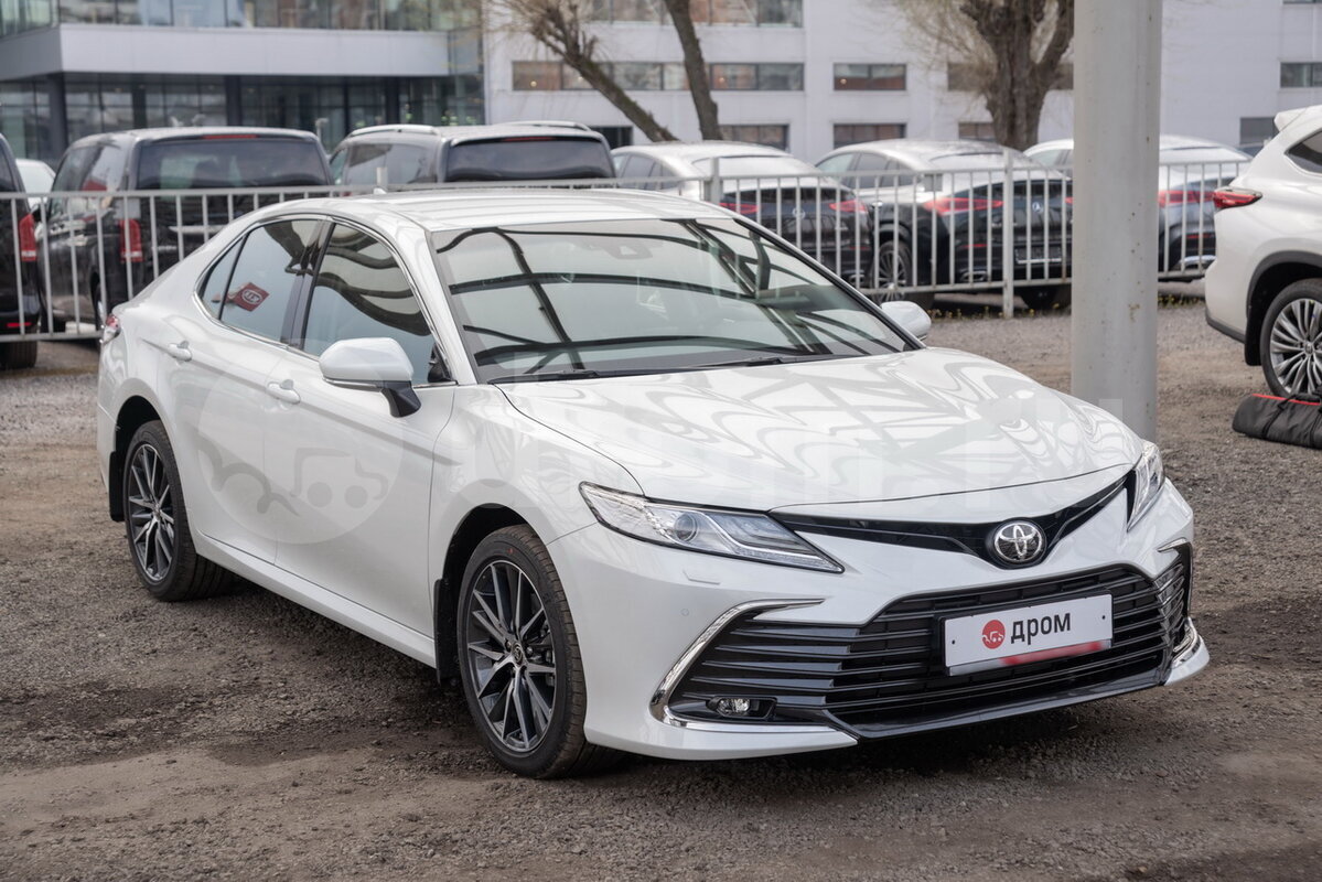 Какие изменения получила Toyota Camry в 2021 году. | Григорий Кандалов |  Дзен