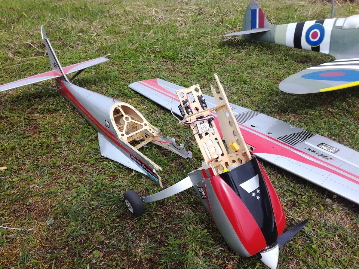 Результат неудачного полета радиоуправляемой модели