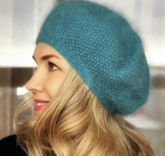 Берет из пуха норки спицами