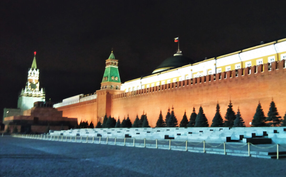 Место, где умы работают на благо всего прекрасного и процветания России. Вы верите в это?