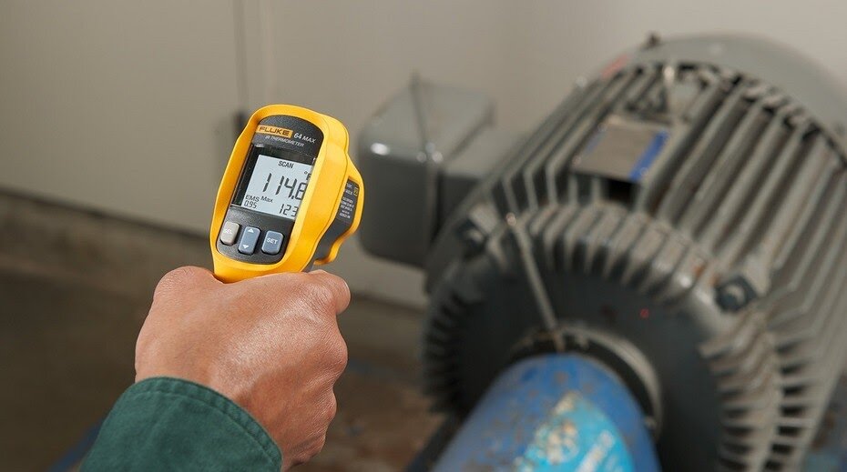 Технический пирометр используют в производстве, когда температуры могут превышать 100°С. Фото: ichip.ru