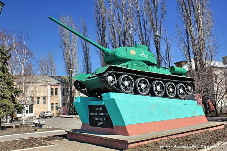Ещё один "изумрудный" т-34 из Волгоградской области...