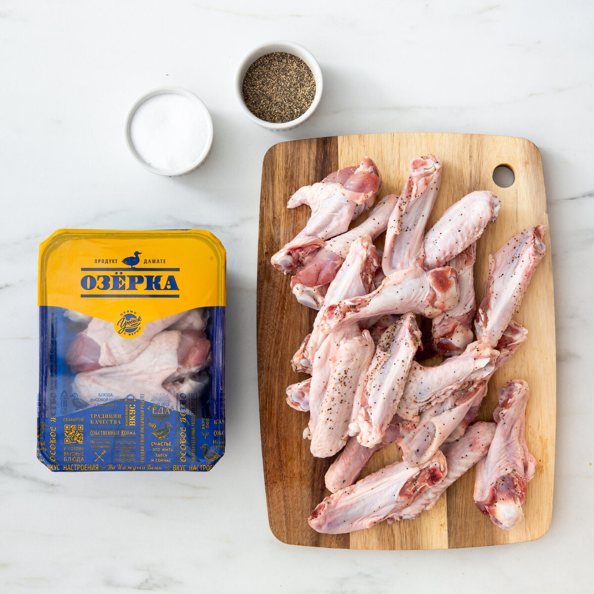 Сочные утиные крылья - это потрясающая закуска к вину или пиву