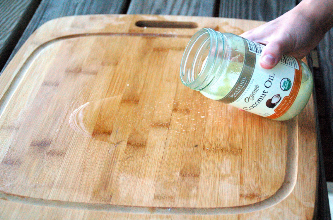 Обработка деревянных изделий. Чем обработать новую деревянную доску. Чем обработать новую деревянную доску. Чем обработать новую деревянную доску. Масло для покрытия разделочных досок.