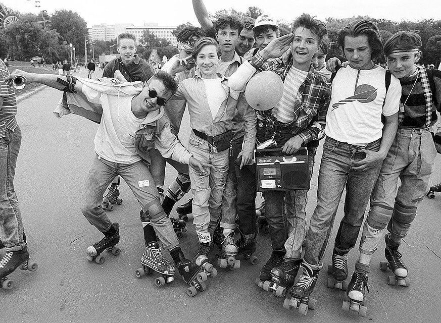 1990 год картинка