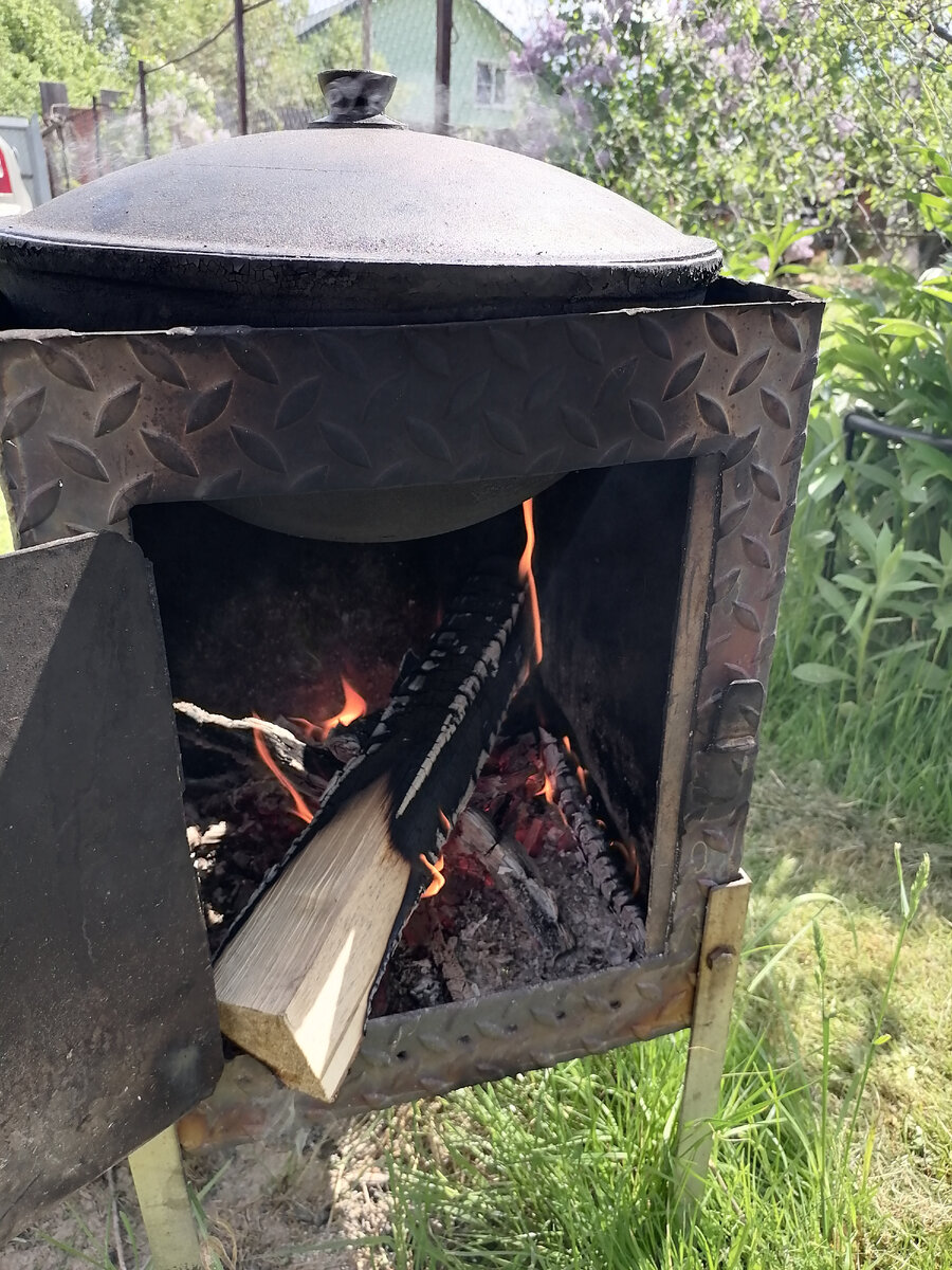 Экономика должна быть экономной! Казан вкусно кормит и дрова бережет!