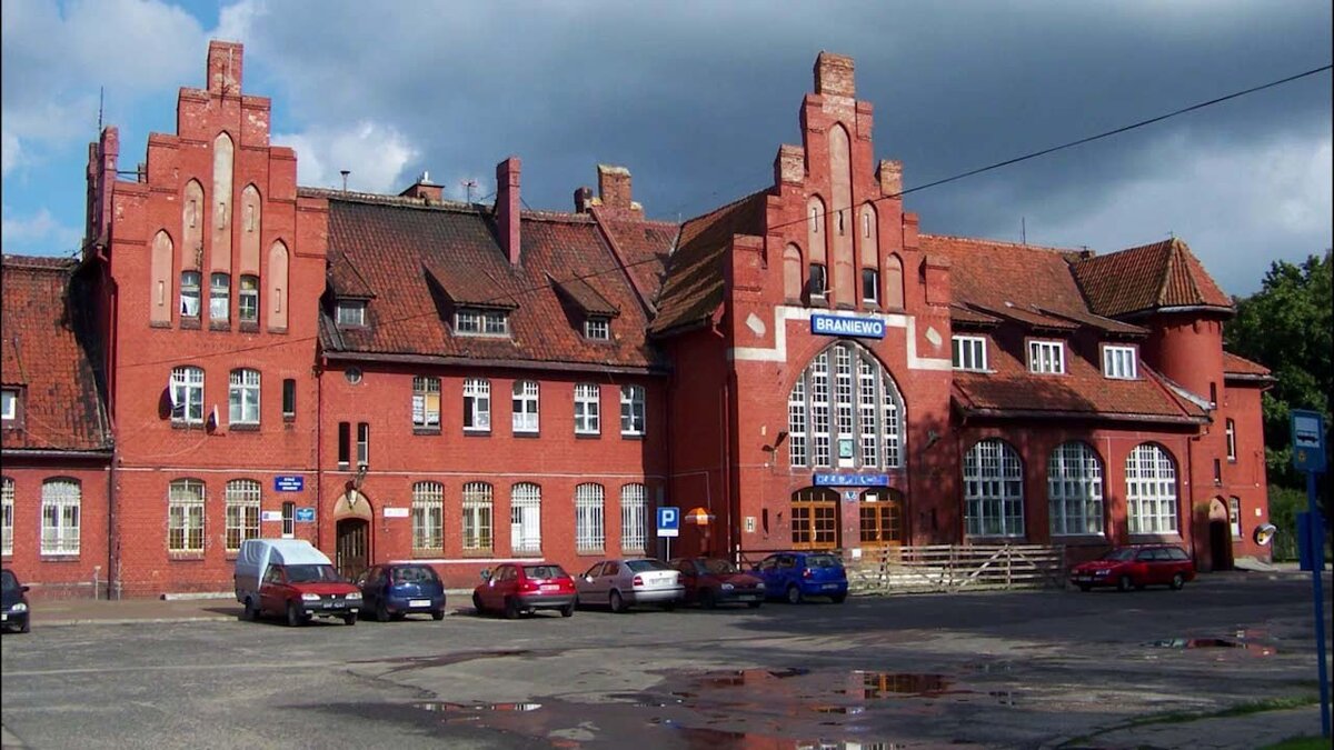 Вокзал в городе Бранево. Источник: Яндекс.Картинки