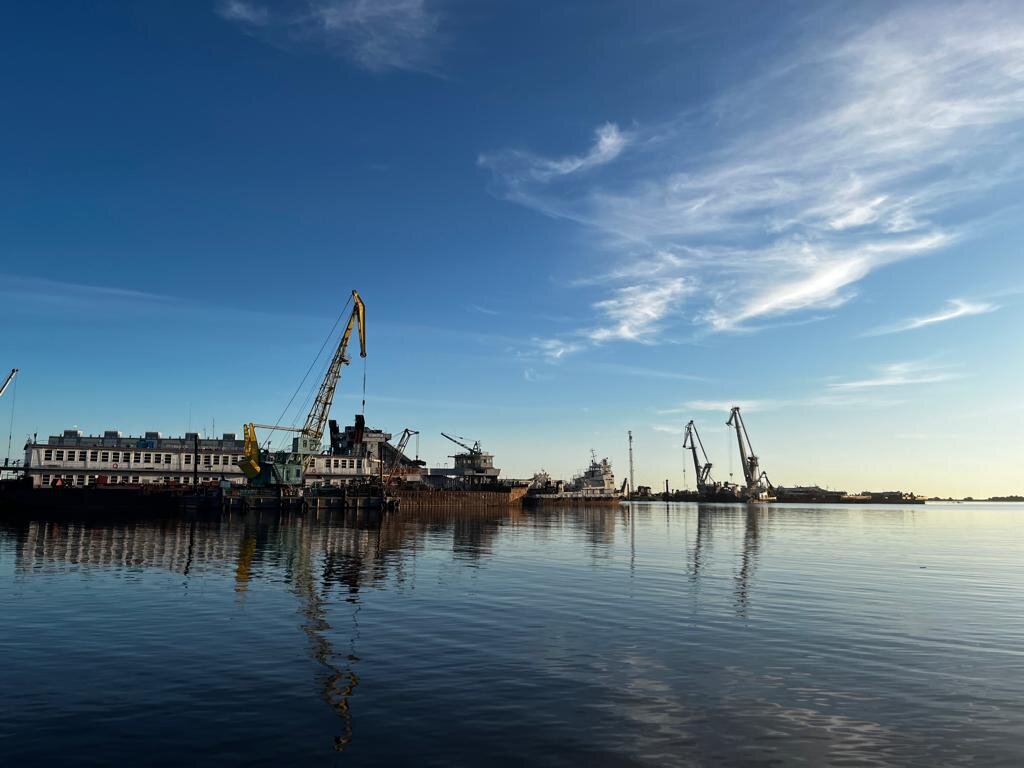 Речной порт Ханты-Мансийска.