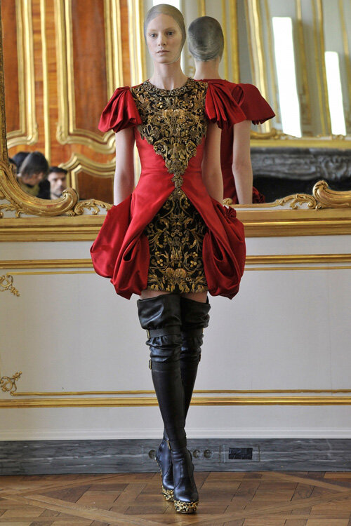 Alexander McQueen. Коллекция осень/зима 2010/2011