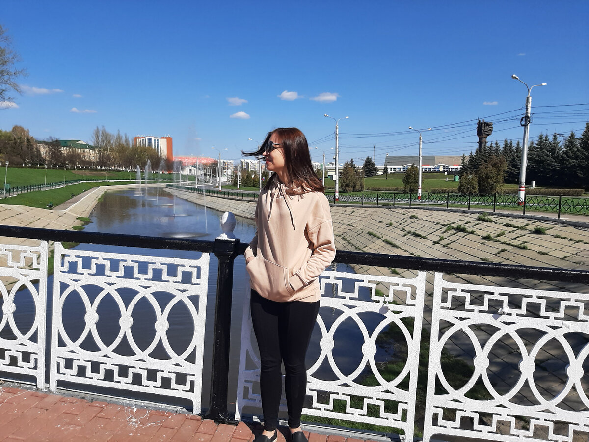 Фото из моего архива: счастливый автор в солнечном Саранске:) 