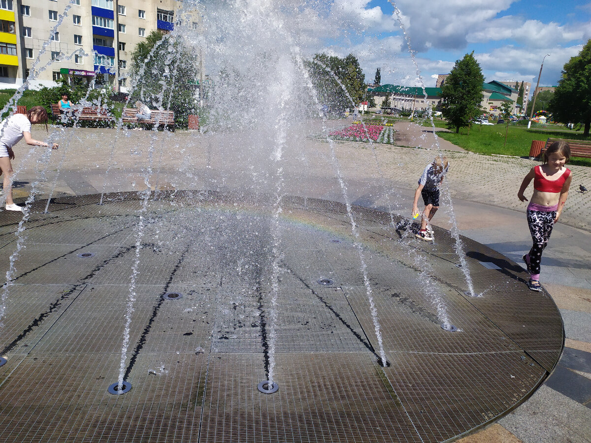Новый фонтан -радость для ребятни