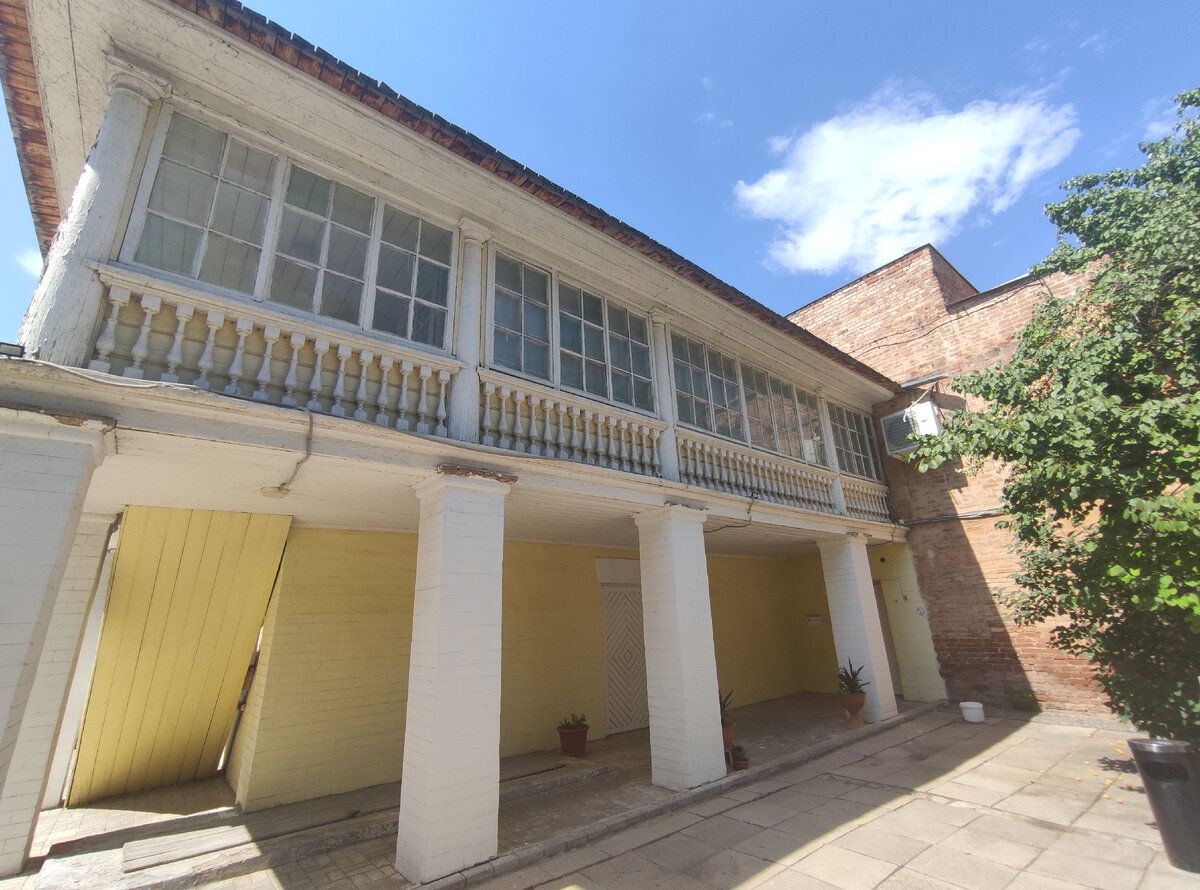 Здание музея истории города.