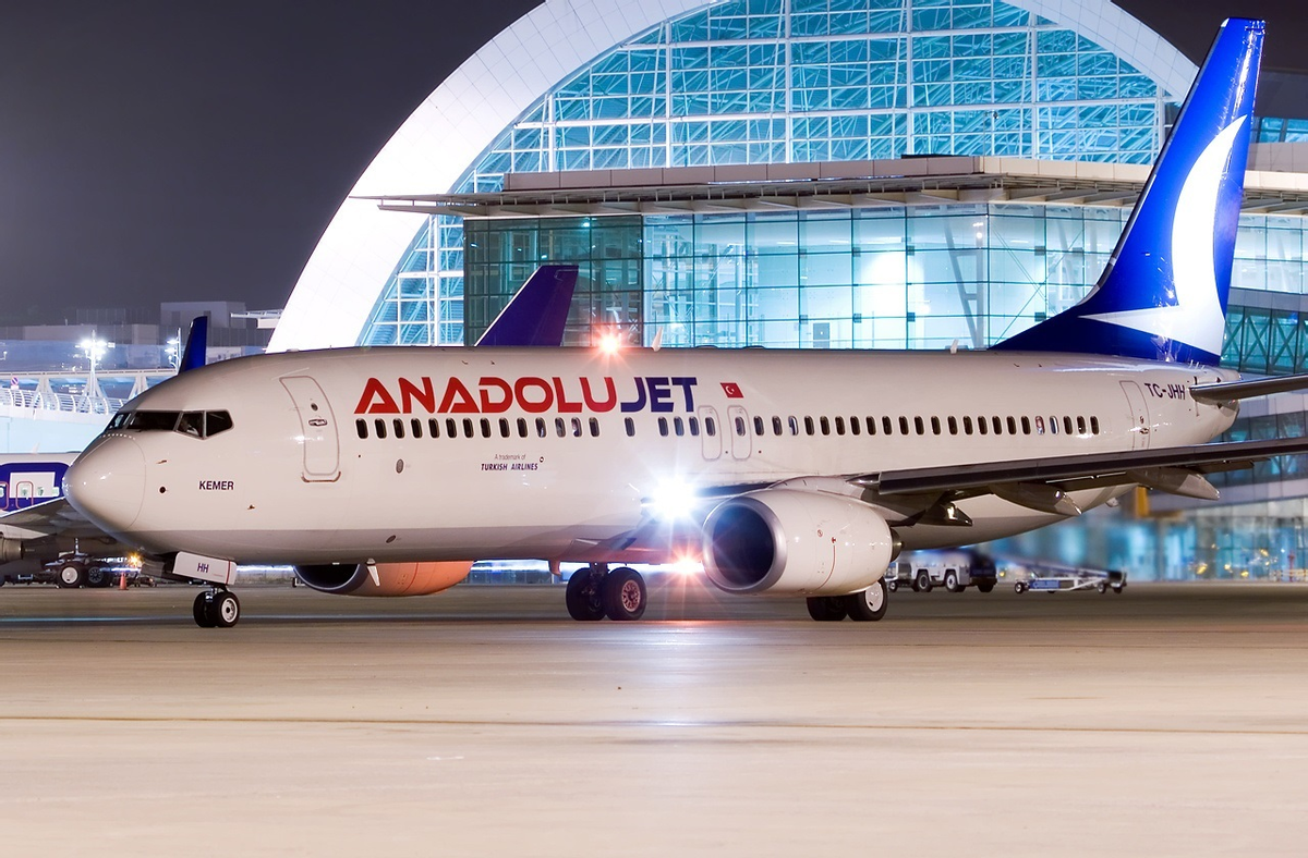 Турецкий боинг 737. Боинг 737 Anadolu Jet. Боинг 737-800 Anadolujet. Anadolujet авиакомпании Турции. Turkish Airlines авиакомпании Турции.