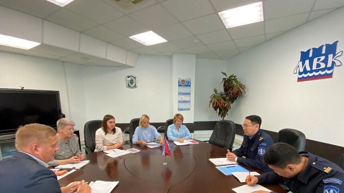    Визит представителей Мосжиинспекции в "Мосводоканал"© Фото : Мосжиинспекция