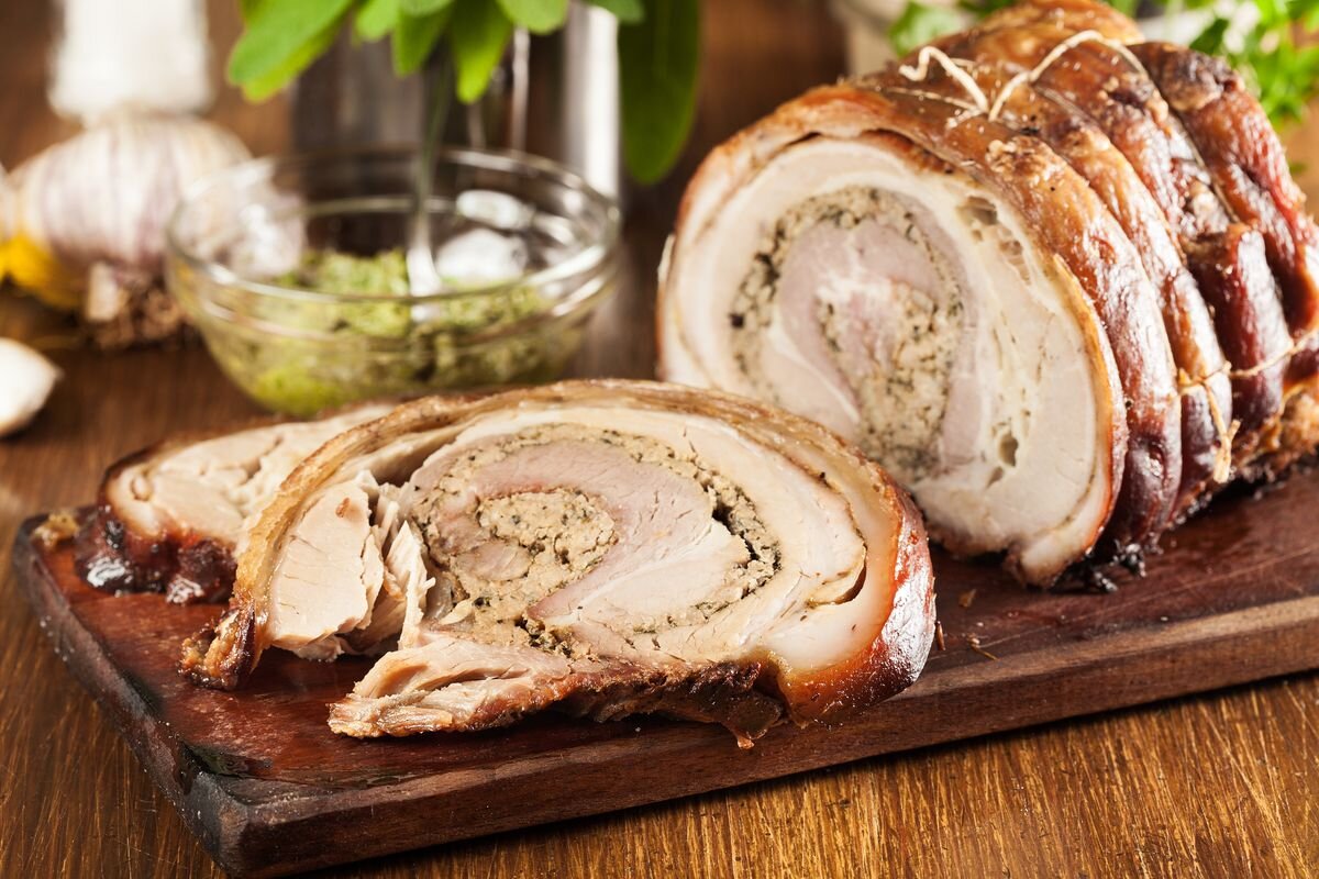 Рулет со свиной шкурке. Поркетта. Рулет поркетта. Поркетта (Porchetta). Итальянская поркетта.