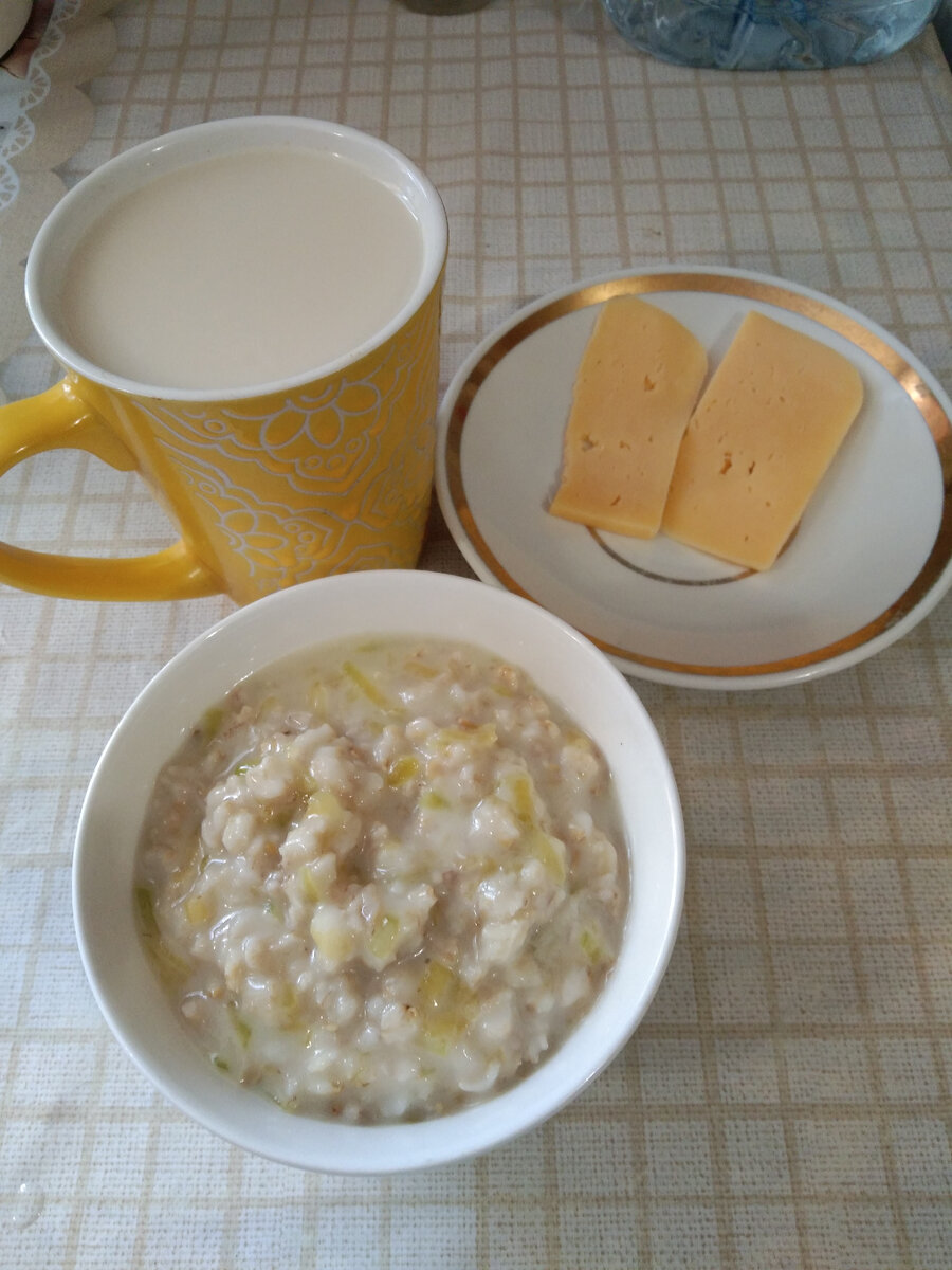 КБЖУ: 327/16,4/13,7/34,4