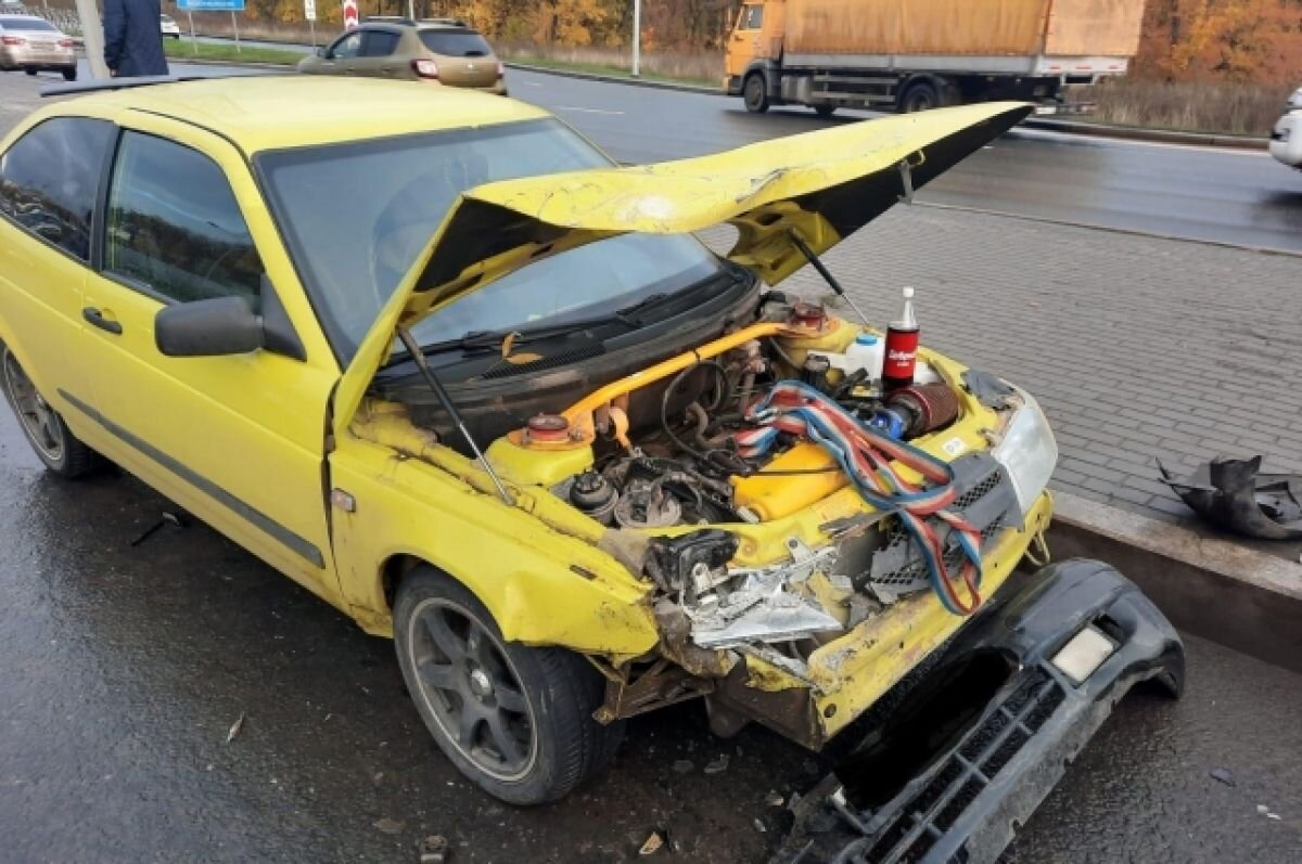    В Кировском районе Самары в ДТП столкнулись четыре машины