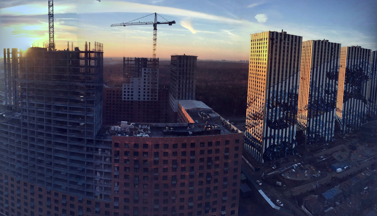 Вид на строительную площадку 