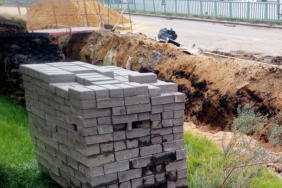     В Липецке продолжают ремонтировать сети водоснабжения Юлия КЛЮЕВА