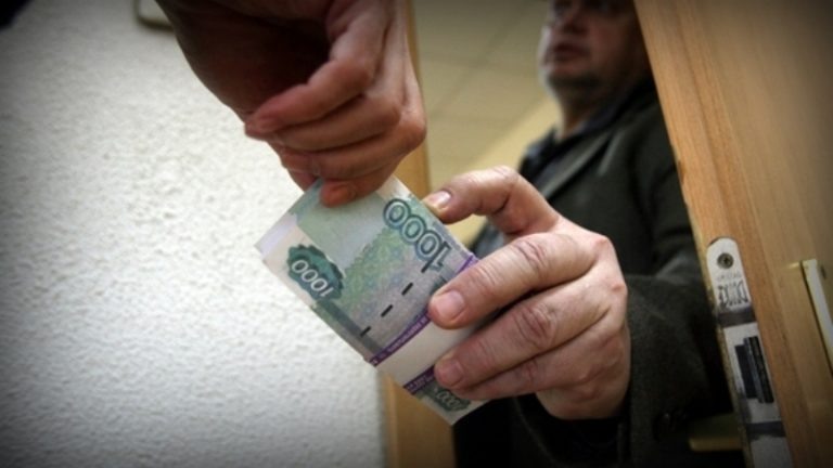    СК Оренбурга обвиняет бывшего преподавателя университета в получении взяток Белов Михаил Александрович