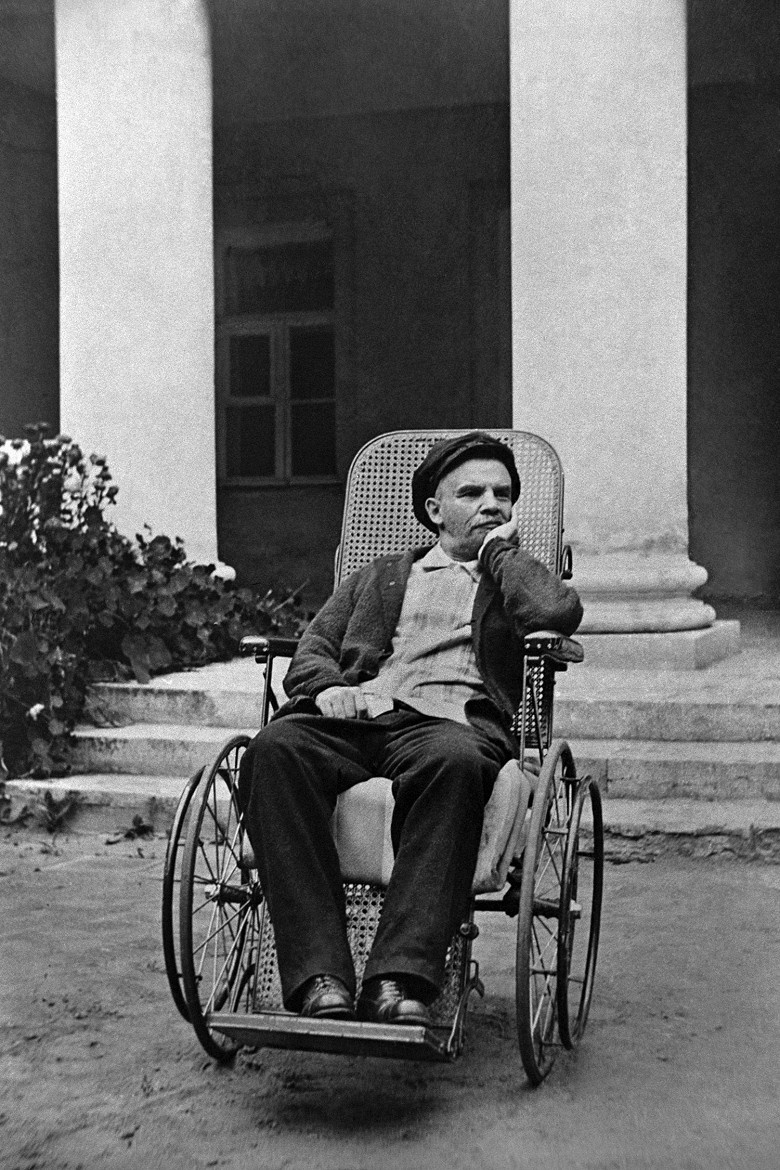 В.И. Ленин в Горках, 1923 г.