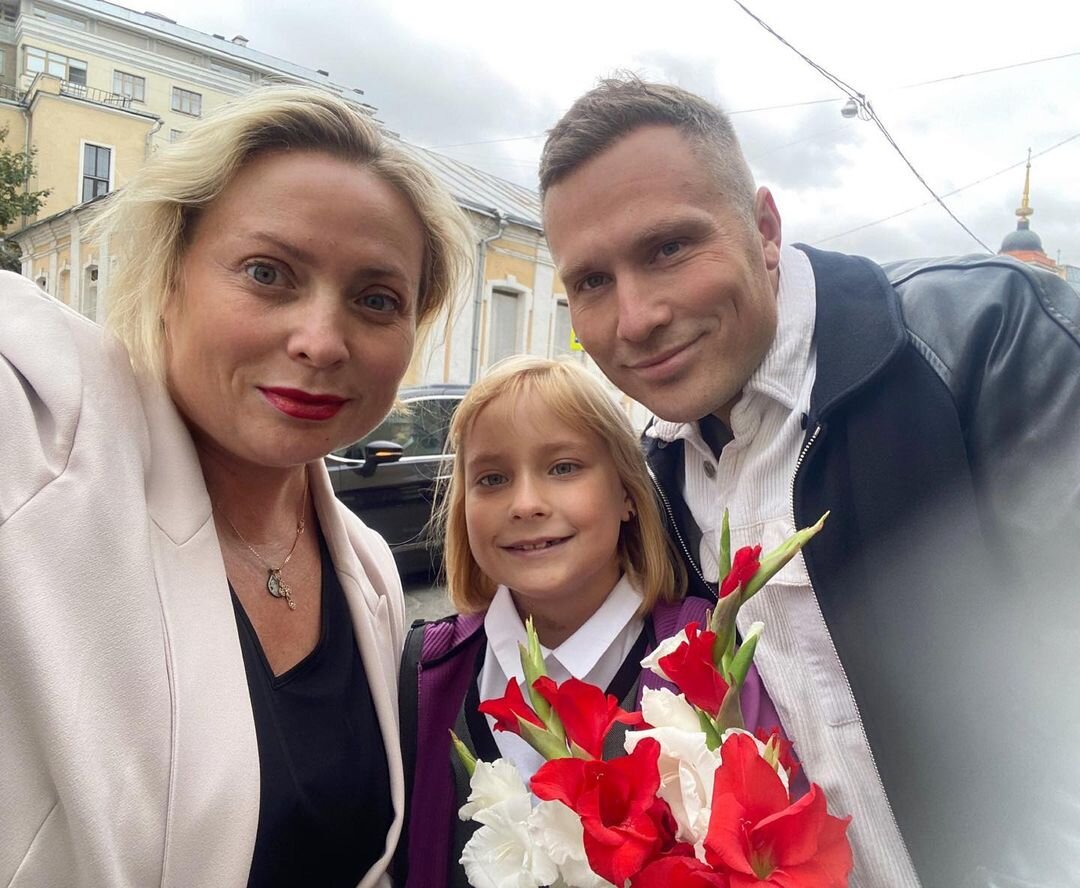 Александра пермякова биография личная жизнь Я никого не обманула. Жених счастлив!": Светлана Пермякова рассказала о свадьбе 
