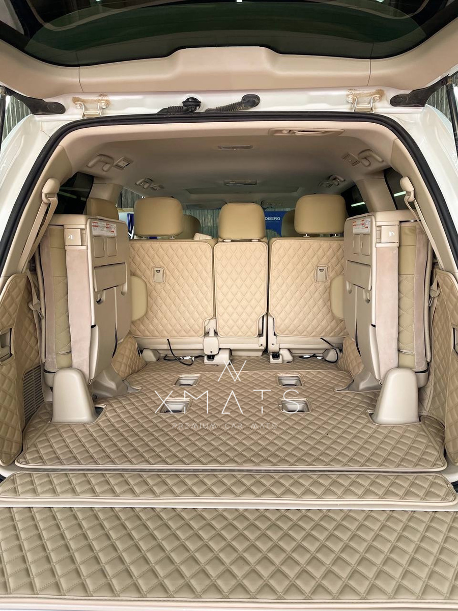 Коврики из экокожи на Toyota Land Cruiser 200