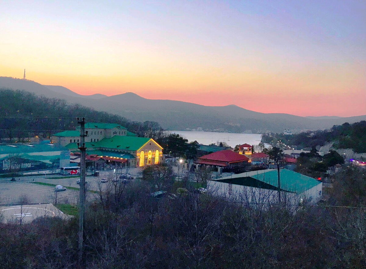 Абрау-Дюрсо прекрасно в любое время