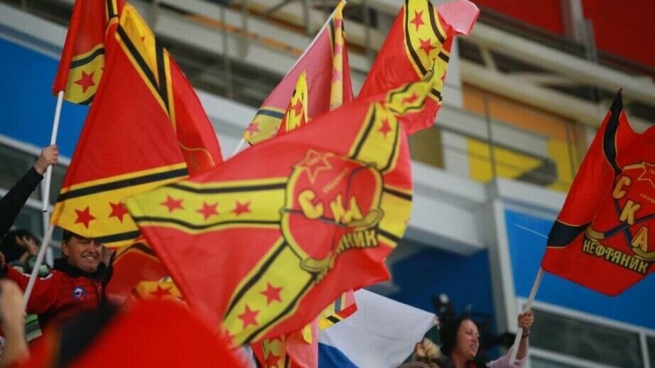     Глава Хабаровского края провел совещание с руководителями трех профессиональных спортивных клубов региона.