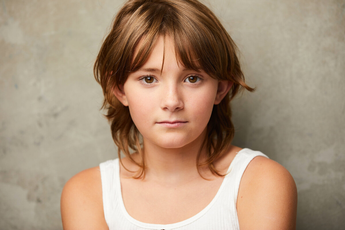 актриса Хендрикс Янси, исполняющая роль 12 летней Джен.