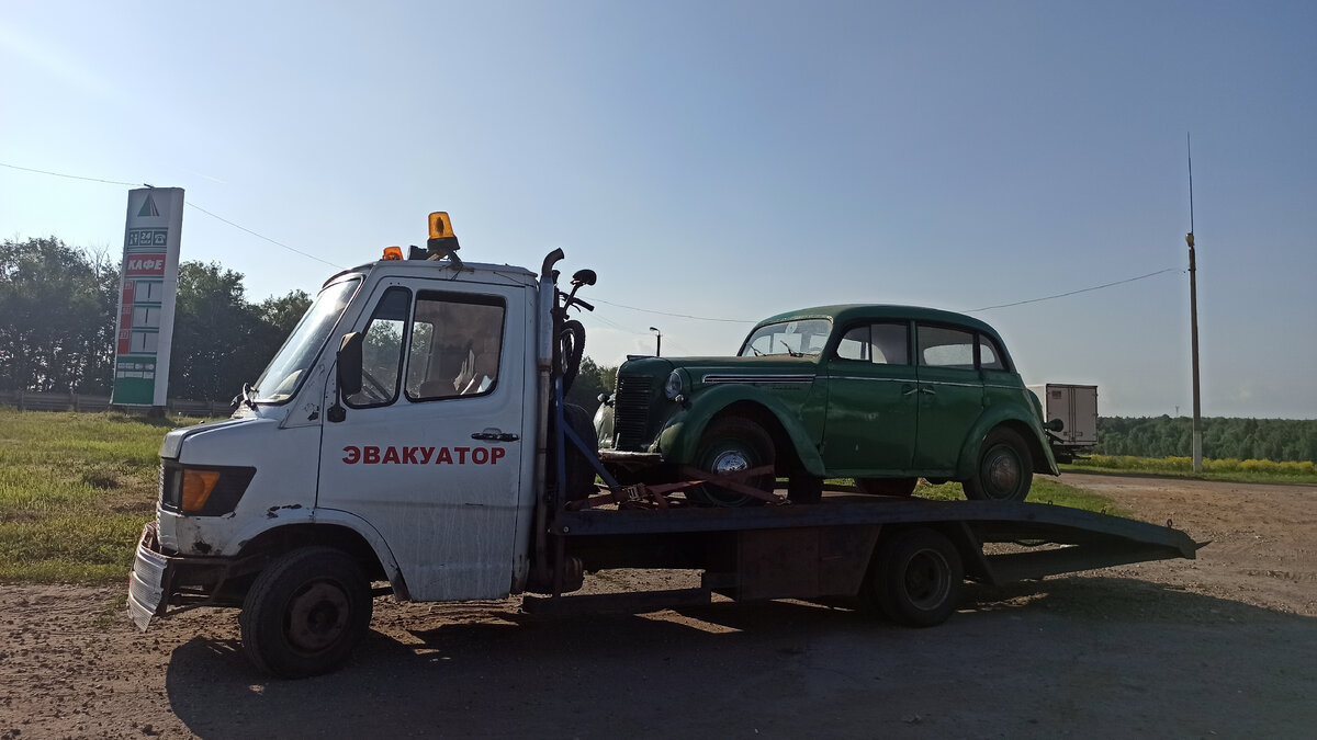 В другом Помпончике еще только готовятся. Видимо, недавно открылись.