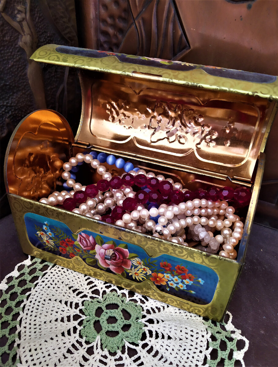 Бижутерия советской поры