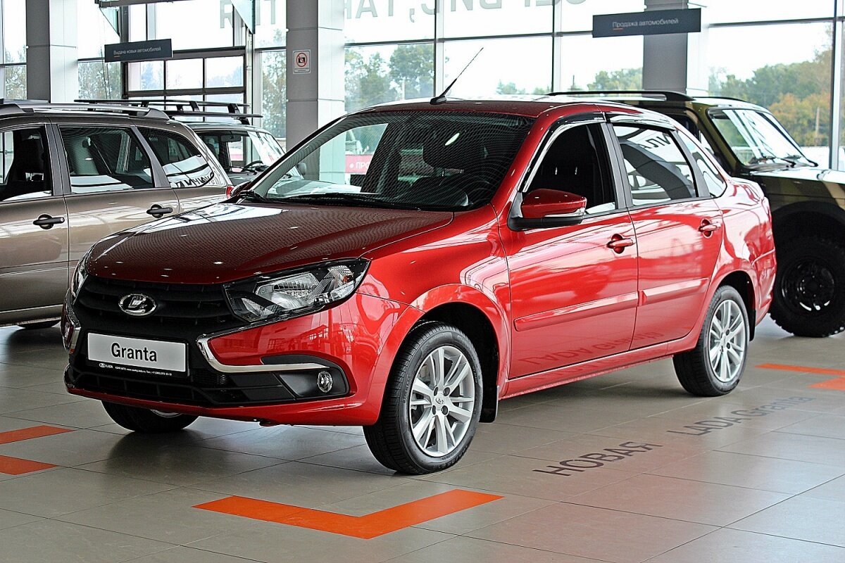 Многое из нас задумываются о покупке автомобиля, какой марки, какого цвета будут новое приобретение. Но не многие думают о том, стоит ли его вообще покупать. Сегодня я расскажу, на что обратить внимание в процессе принятия решения о покупке автомобиля.