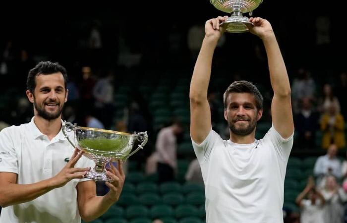 Мате Павич и Никола Мектич с трофеями