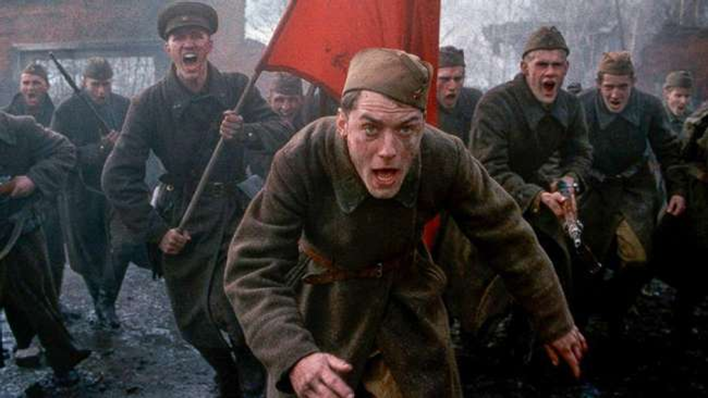 Кадр из фильма «Враг у ворот»