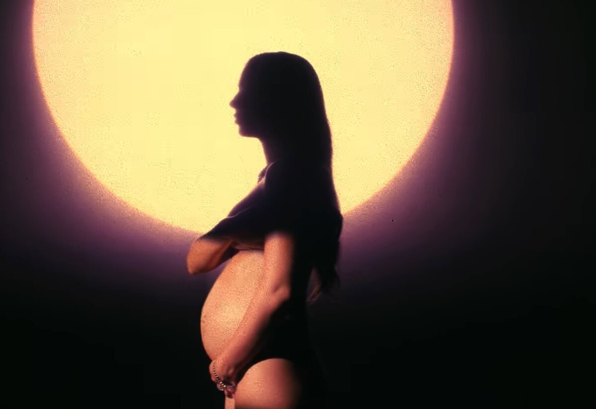 Нюша в своём новом клипе