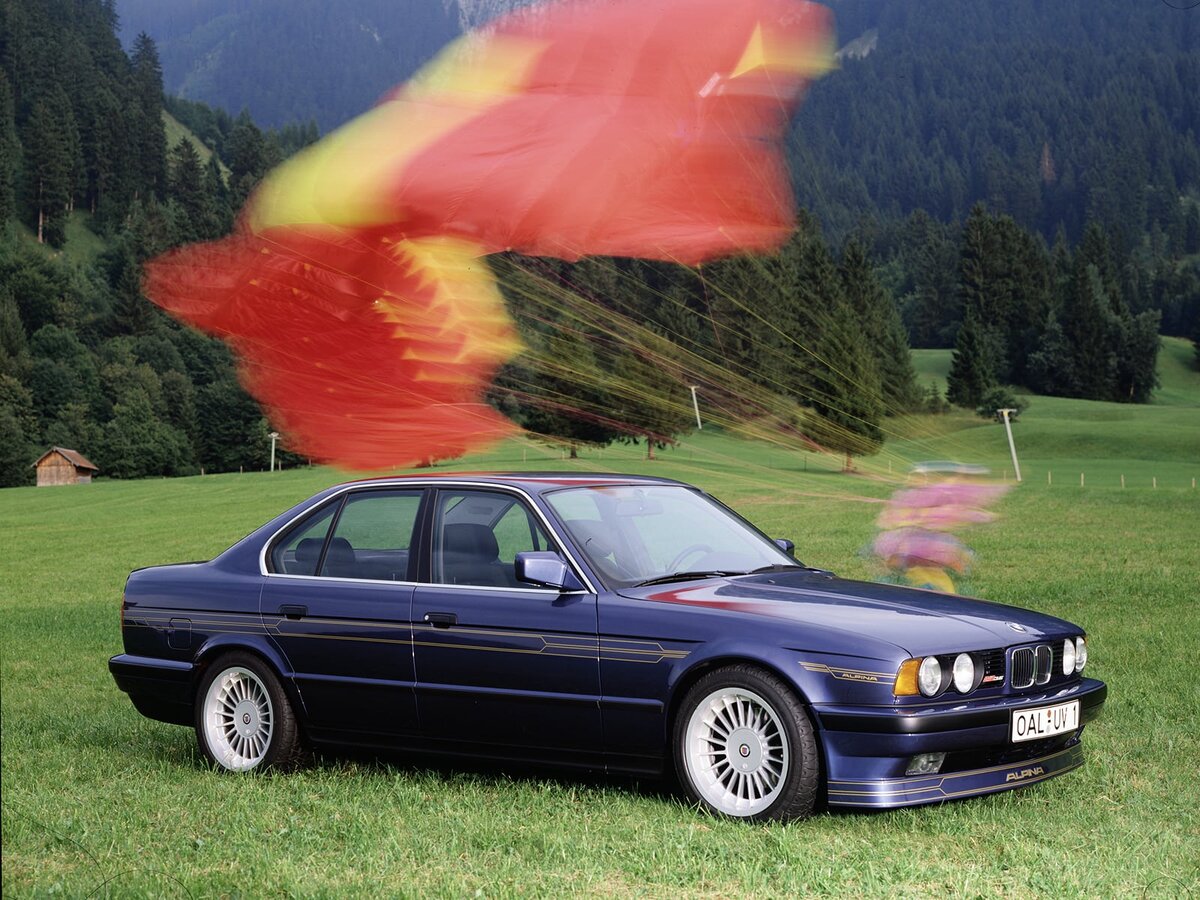 Одина из самых узнаваемых машин от ателье Alpina - B10 Biturbo на базе E34