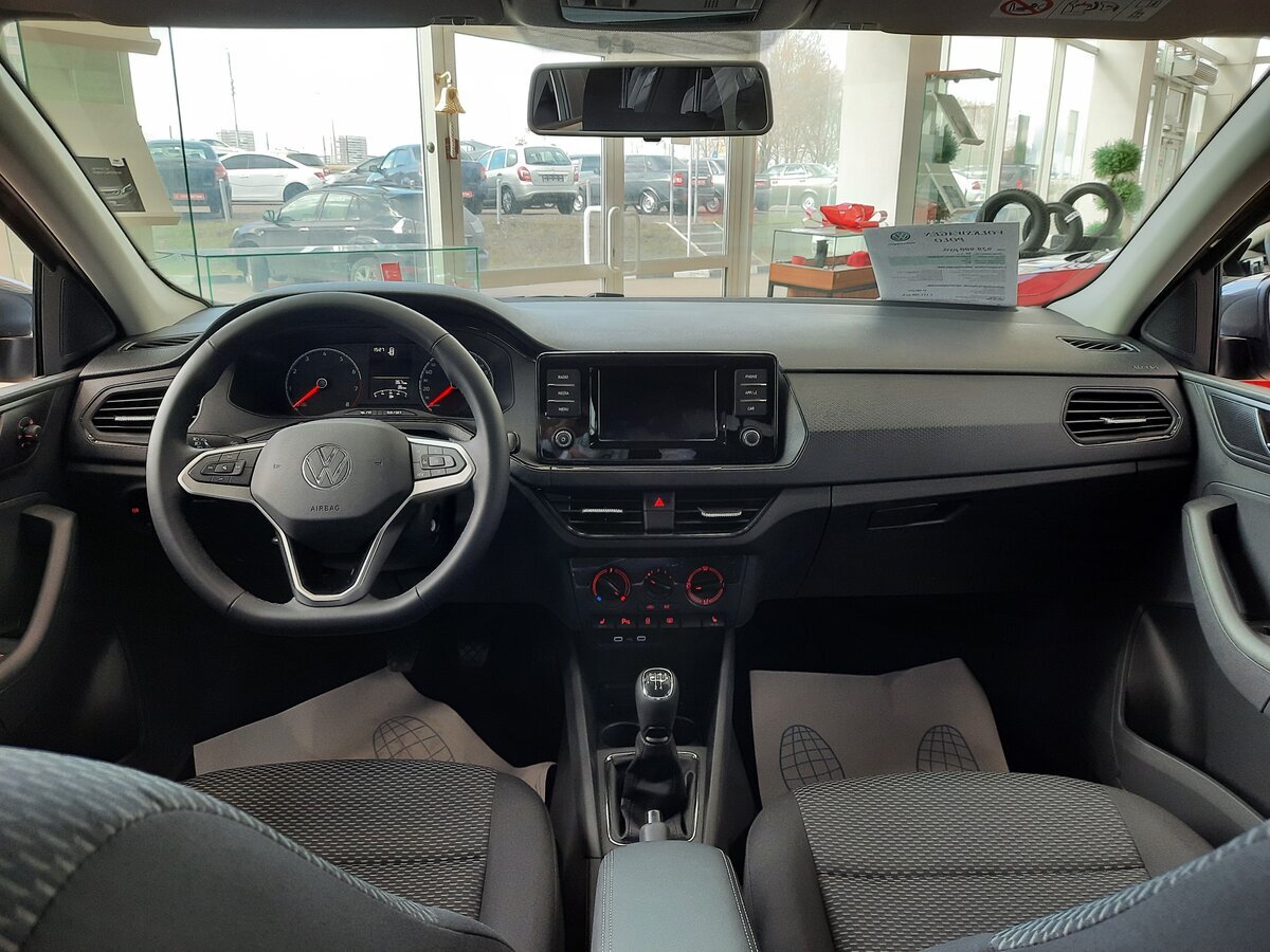 Volkswagen Polo. Источник иллюстрации - auto.ru