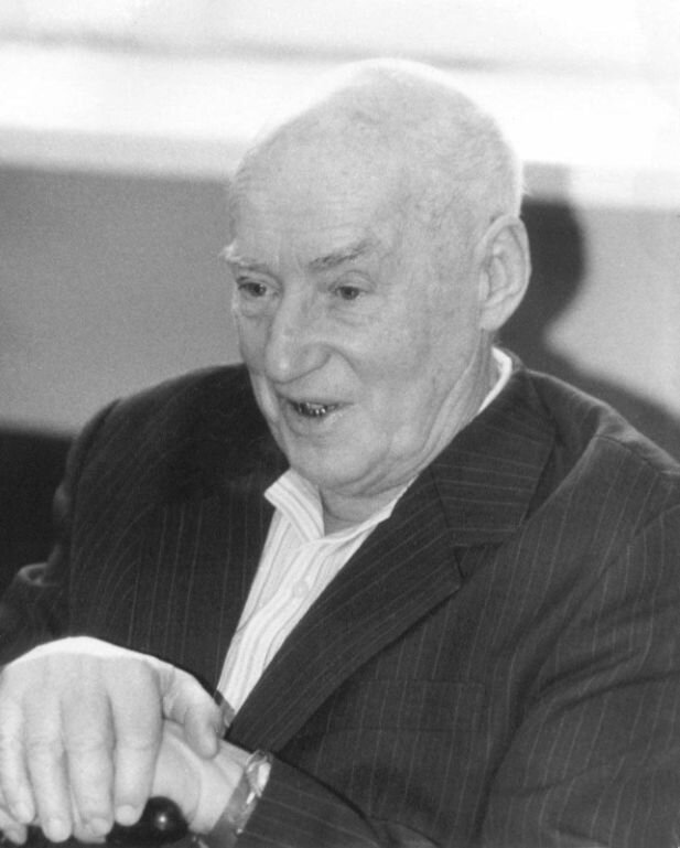 Сергей Александрович Снегов (1910-1994 гг.) в конце 80-х. Примерно таким я его увидел, когда он выступал в одесском клубе фантастики
